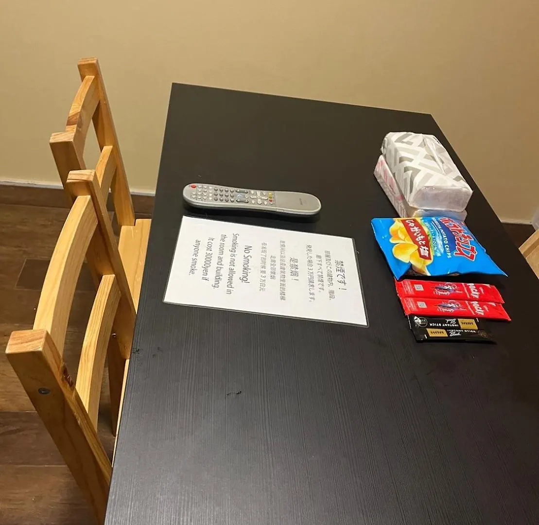Spacious Room Close To Shinsaibashi, Osaka Apartment
